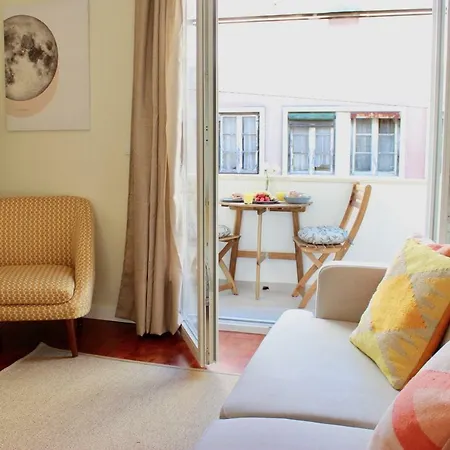 Apartment River View Balcony - Historic Center ! *